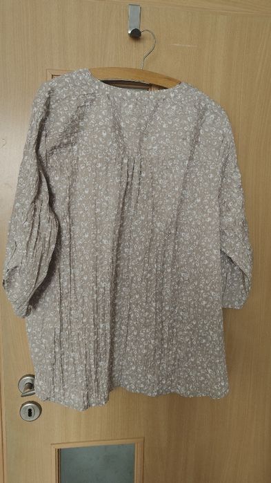 Lekka przerwna bluzka