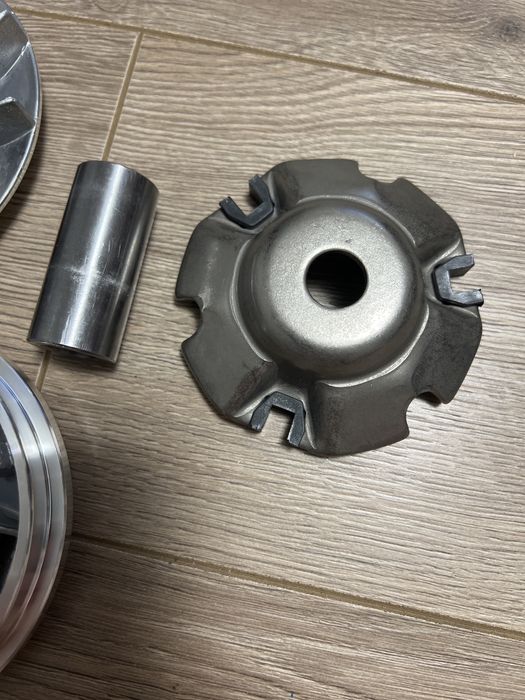 комплект переднього варіатора для скутерів з двигуном GY6 125cc/150cc