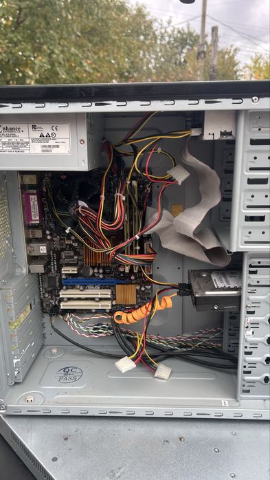 Продам системные блоки полностью в рабочем состоянии виндовс 10 НДД500