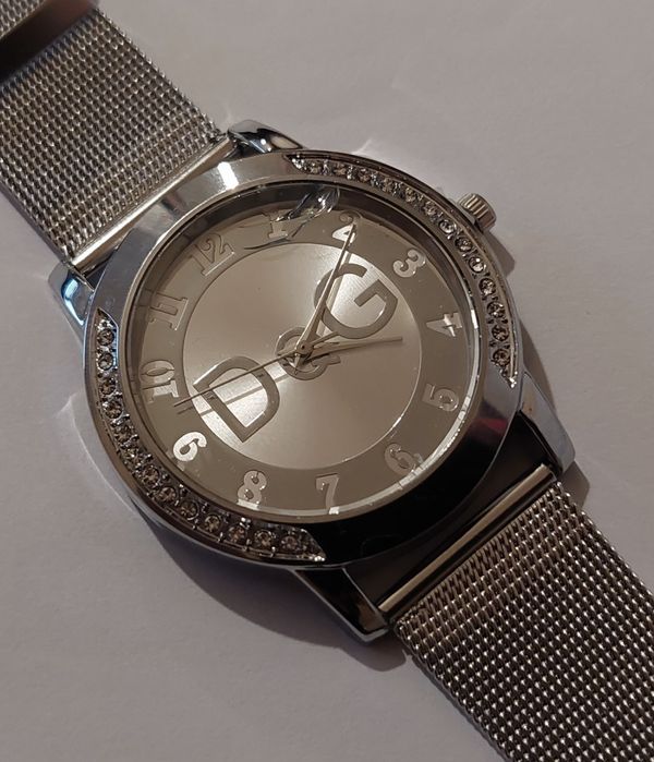 Zegarek damski cyrkonie