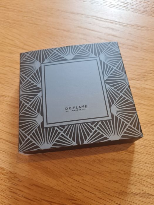 Pulseira de couro e aço