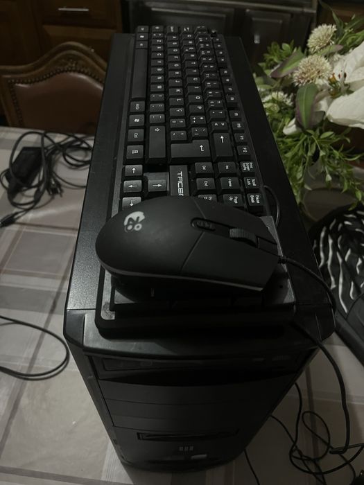 Teclado e Rato com Fio TACENS – Conjunto para PC e Torre de Computador