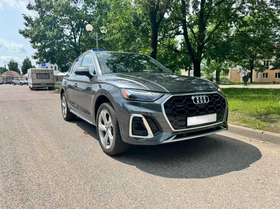 Продаю Audi Q5 2021 року
