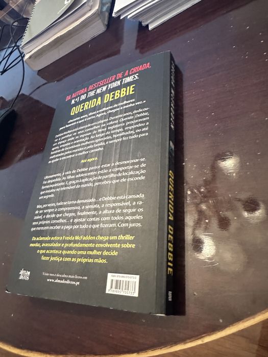 livro querida debbie freida mcfadden