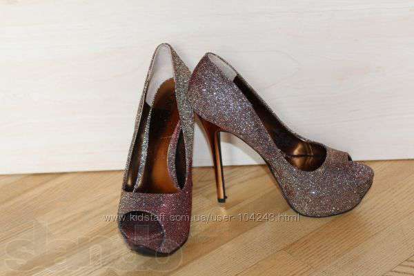 Продаю шикарные туфли