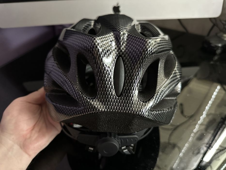 Шолом Велосипедний Дорослий Карбонового окрасу Шлем (Rozetka 1399грн)