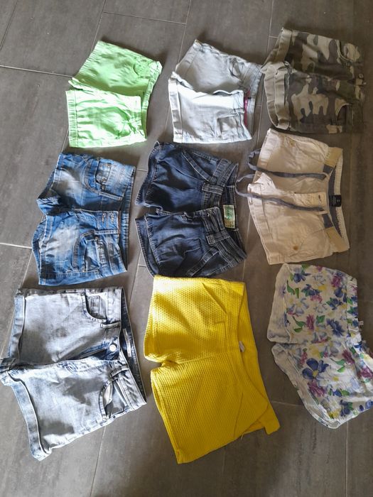 Calças, calcoes e vestidos