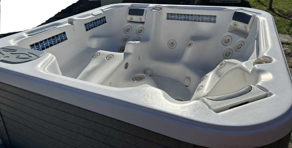 Używane jacuzzi po SERWISIE marki Dimension leżanka basen Spa bania