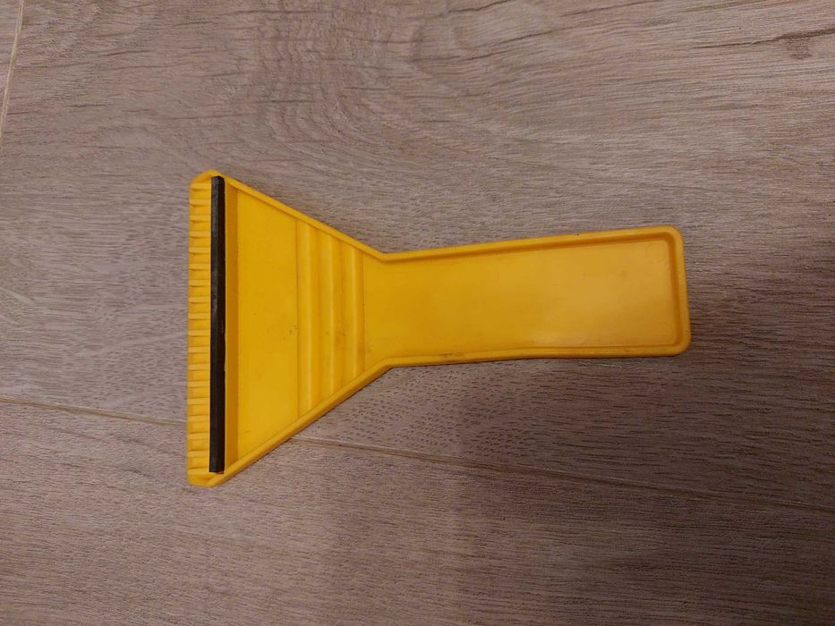 Skrobaczka do szyb "ben" (Żółta)