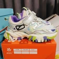 Круті кросівки для дівчинки 30р 18,4см