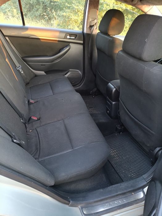 продам Toyota avensis 2003