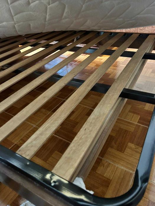 Cama de casal clássica