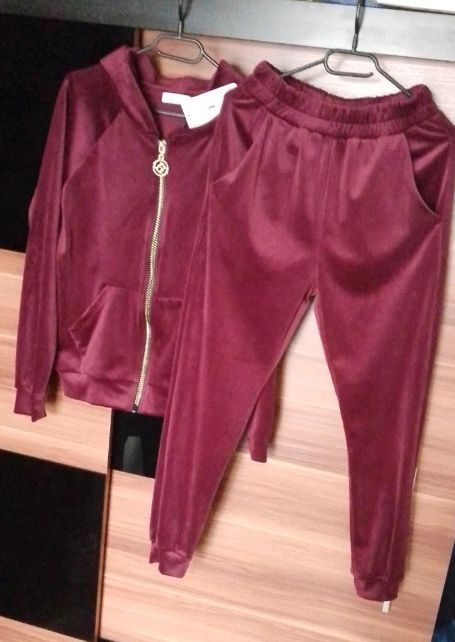 Dres welurowy nowy z  metkami butik