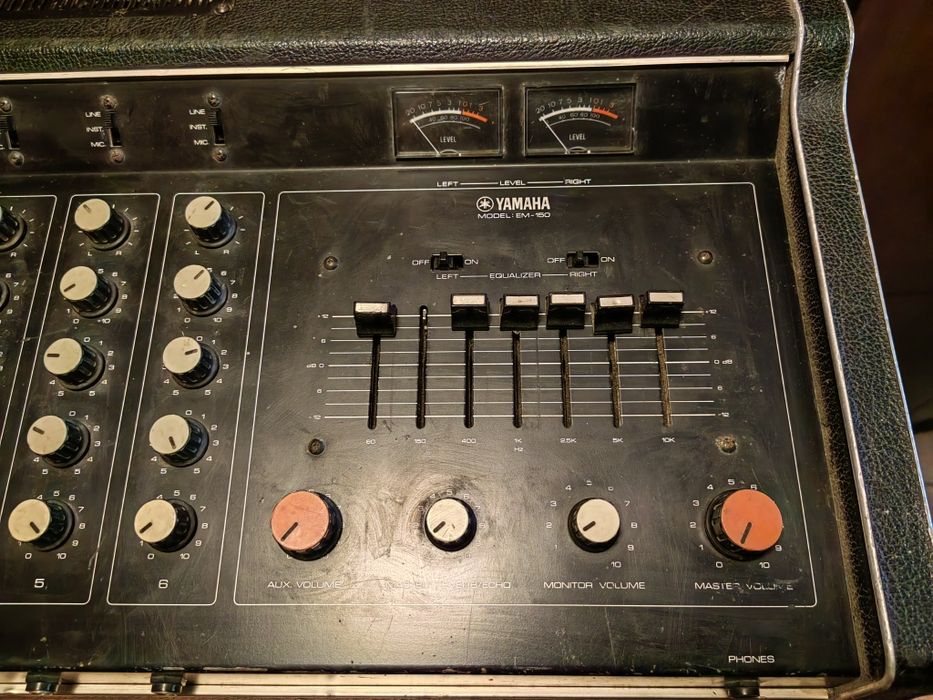 Mixer Vintage Yamaha EM-150