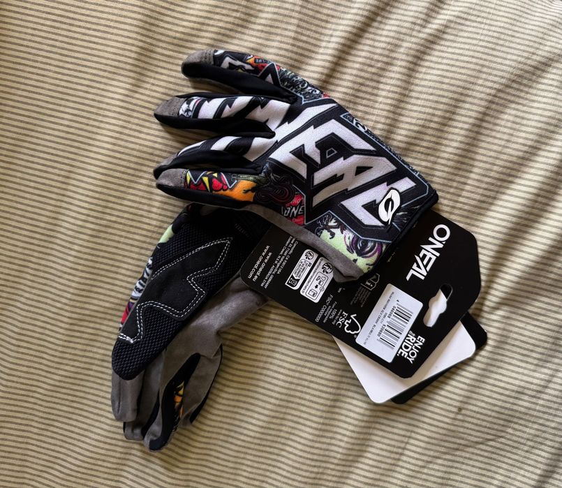 Capacete Desporto Oneil novo