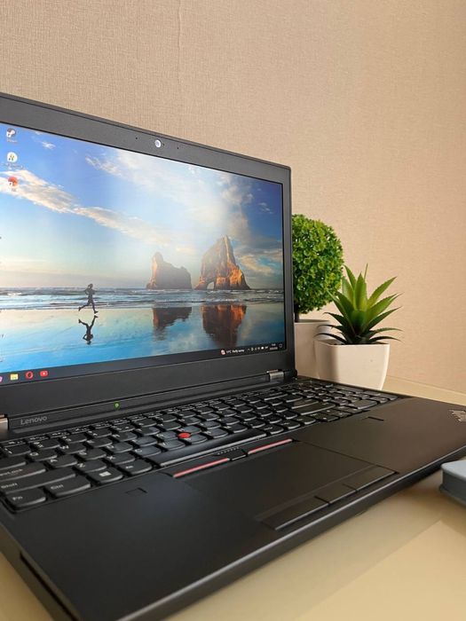Lenovo ThinkPad P50 / i7 / 8GB / SSD / NVIDIA Quadro 2GB