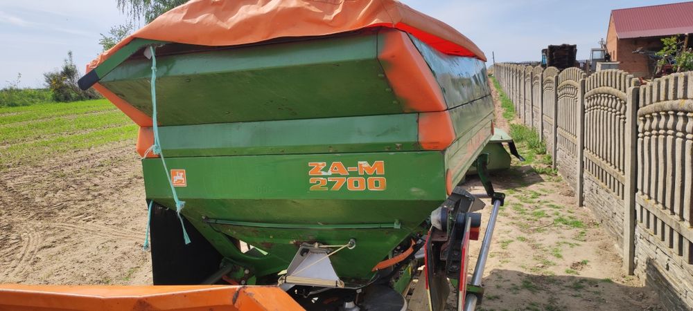 Sprzedam rozsiewacz nawozów amazone  za-m 2700