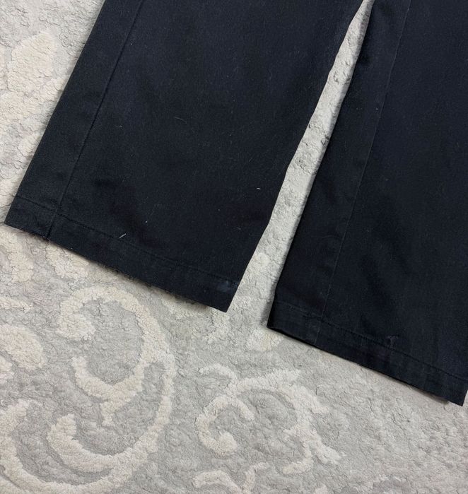 Klasyczne Spodnie Dickies Small Logo Skate Fit: S/M 37 pas 98 długość  Posiada zabrudzenia