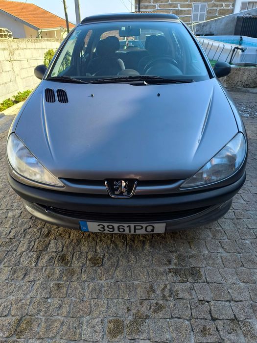 Vendo Peugeot 206 em bom estado