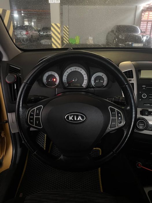 Автомобіль Kia Ceed 2009