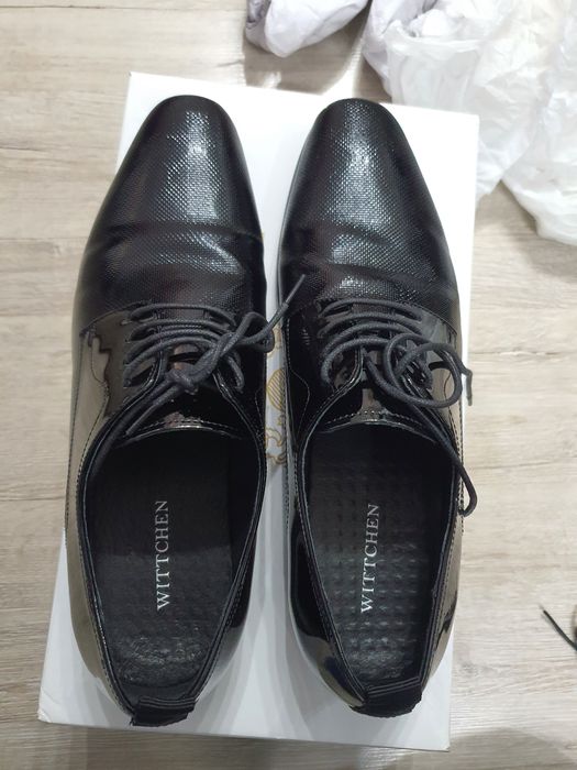 Eleganckie buty lakierki, WITTCHEN - 92-m-509-1 - używane 1h - r. 41