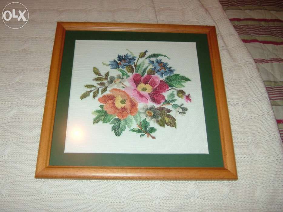 Conjunto quadros em ponto cruz encaixilhados