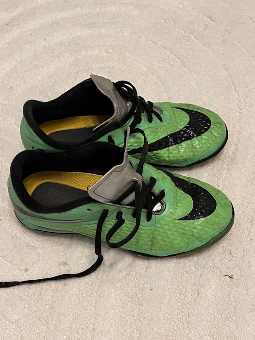 e buty piłkarskie Nike Hypervenom Phelon 33