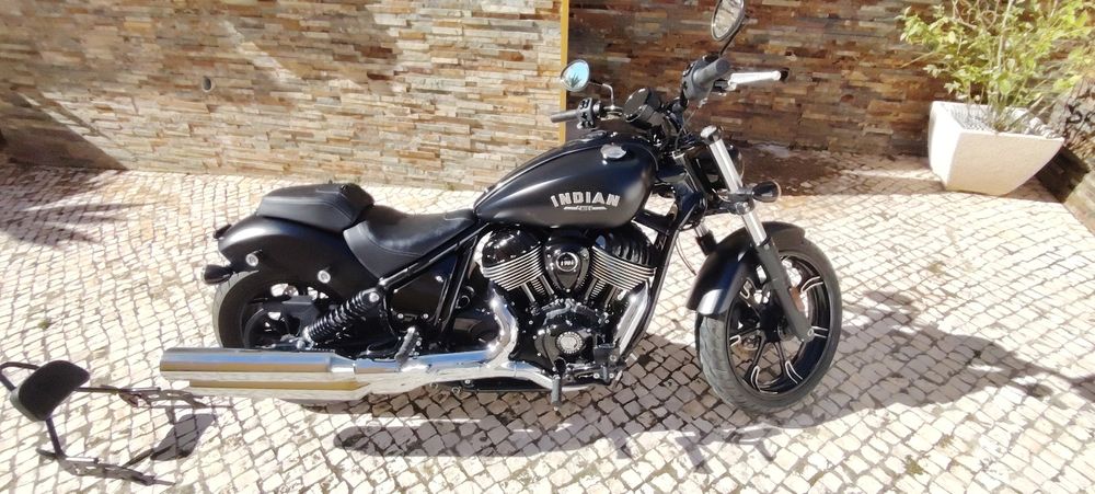 Indian Chief Dark Horse Black Smoke