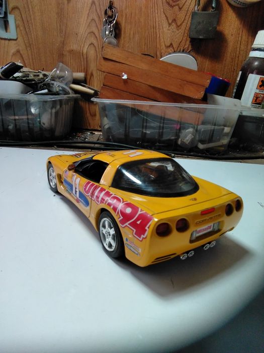 Burago - Chevrolet Corvette  1/24