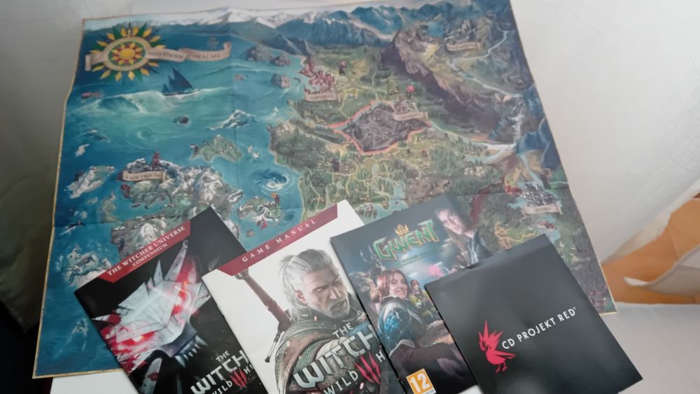 The Witcher 3 + duas expansões  ps4