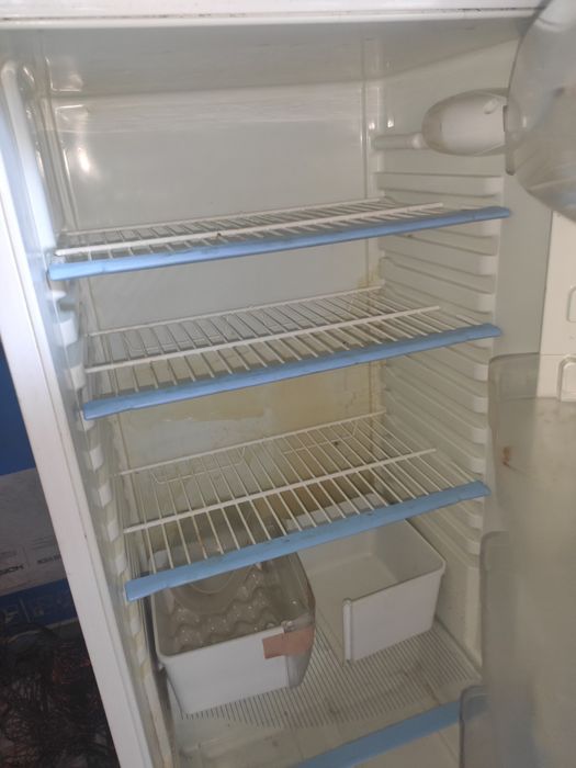 Холодильник indesit RA32G