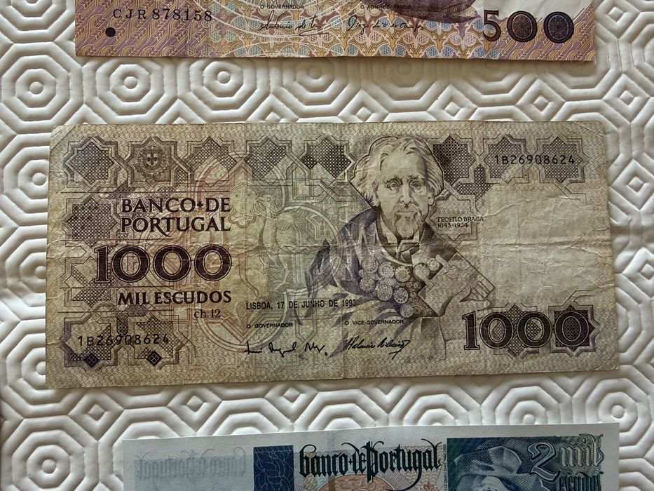 Varias Notas Escudos Portugal e Angola e Pesos
