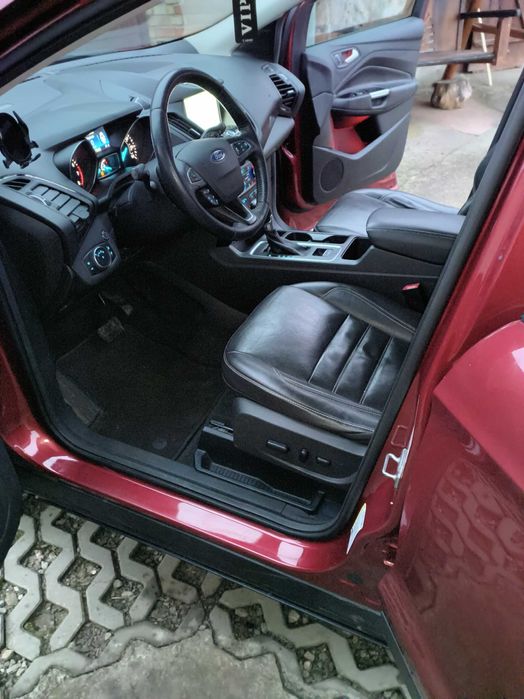 Ford Escape/Kuga 2.0 EcoBoost TITANIUM 4WD 242KM