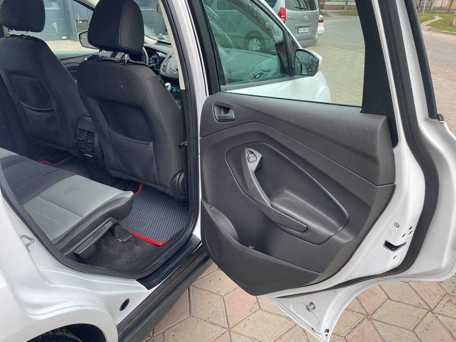 Ford C-Max 2015 Гибрид