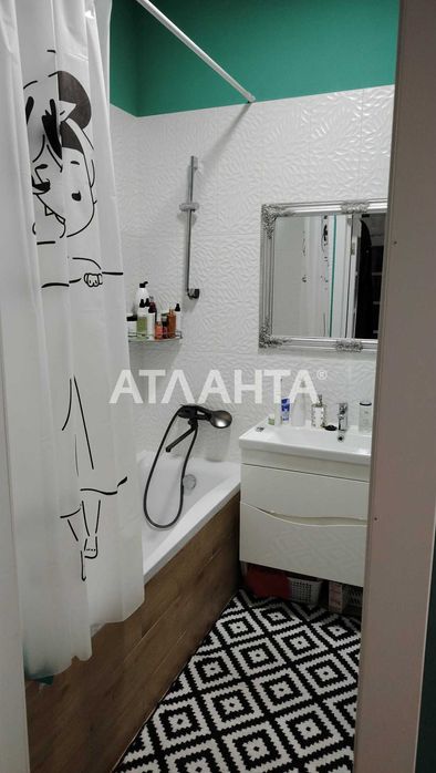 1 комнатная квартира с видом на море в  кирпичном доме