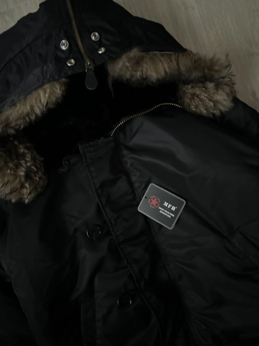 Аляска Bomber Jacket куртка бомбер курточка
на капюшоні хутро