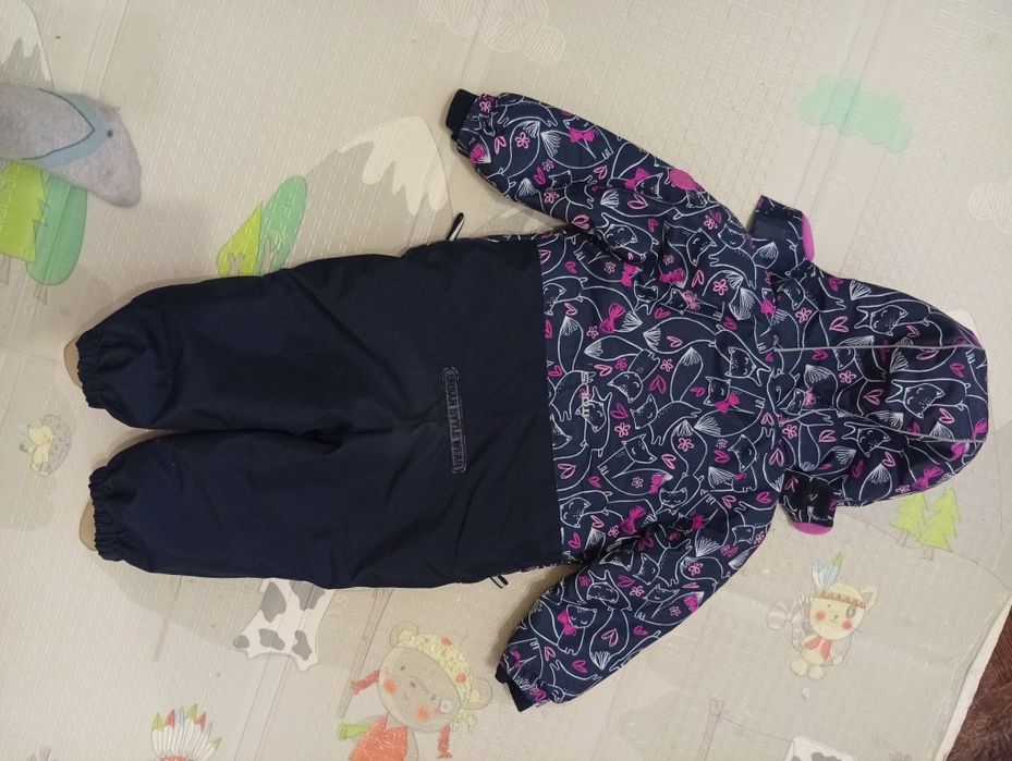 Зимний комбинезон для девочки