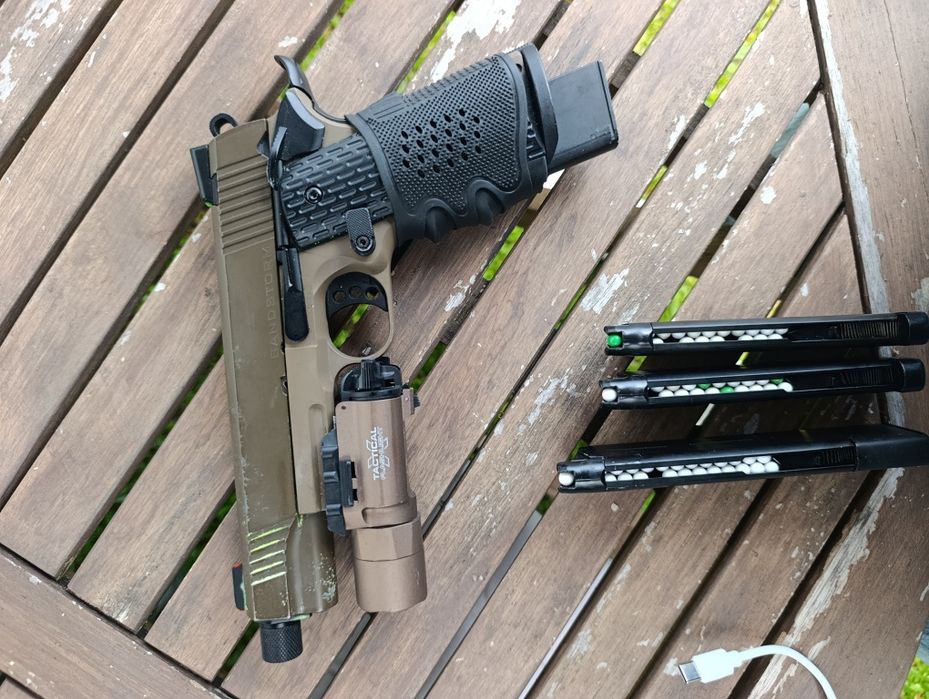 Action army 1911 full metal airsoftreplica da 1911 full. Metal com cano com rosca(para silenciador)