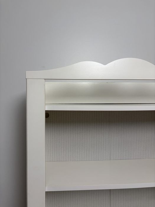 Armário estante branca da marca IKEA