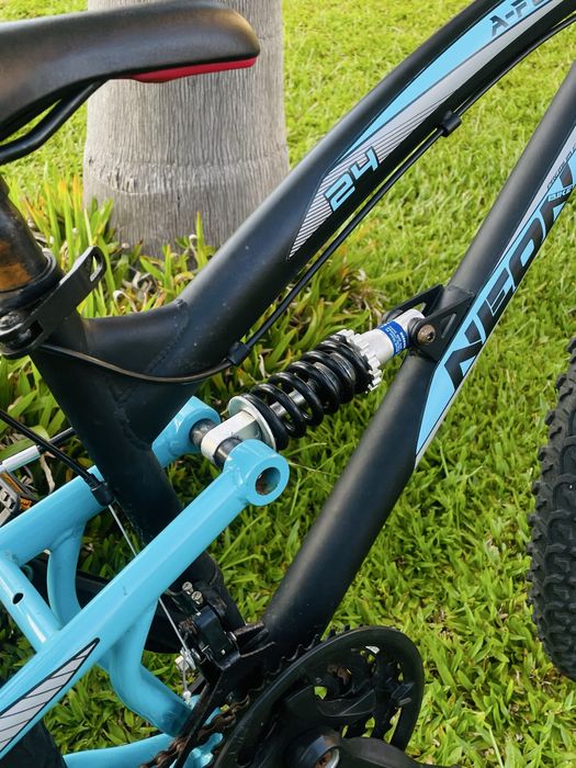 Bicicleta Aro 24 – Full Suspensão