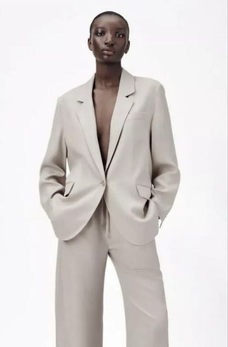 Блейзер оверсайз свободного кроя Zara
