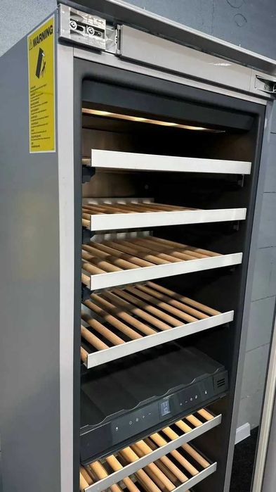 Винний холодильник GAGGENAU серії 200 RW282260