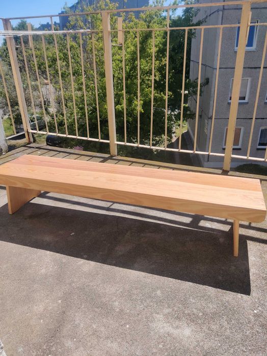 Ławki drewniane, sosnowe (3 szt), różne wymiary.