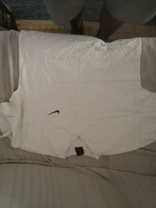 T-shirt desporto Nike branca