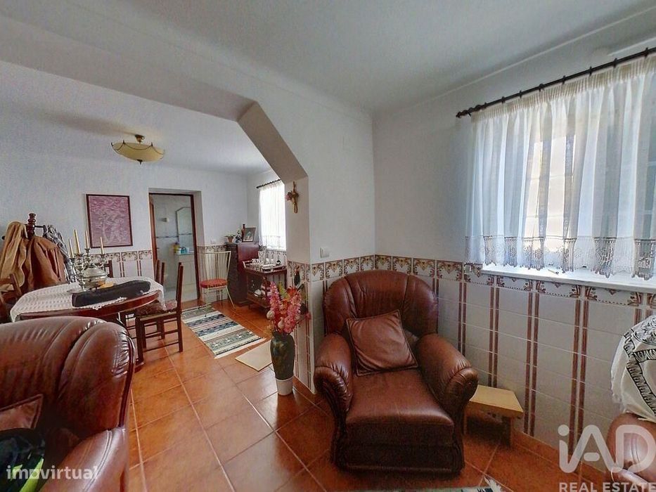 Casa / Villa T3 em São Pedro do Esteval de 179,00 m2