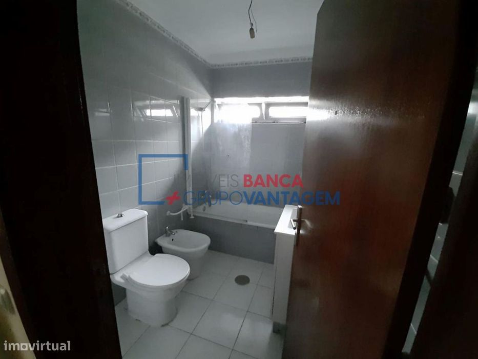 Apartamento T2 C/Varanda - Valongo