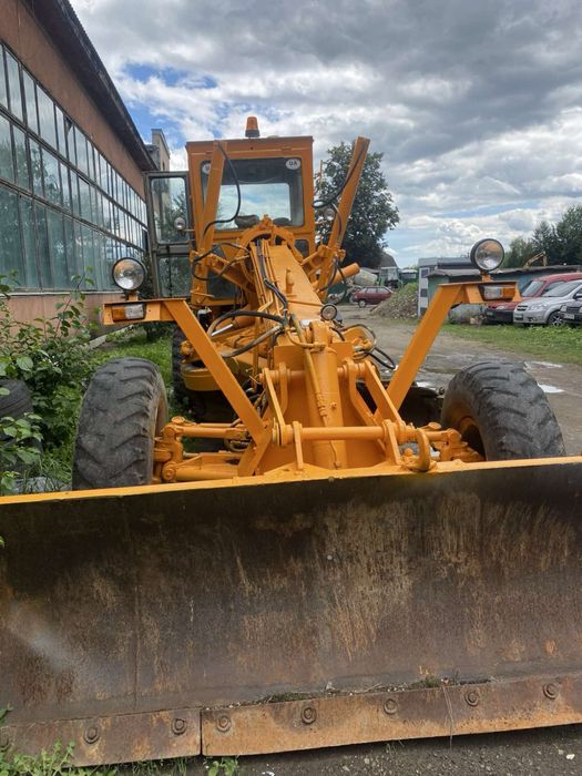 Автогрейдер ДЗ-122