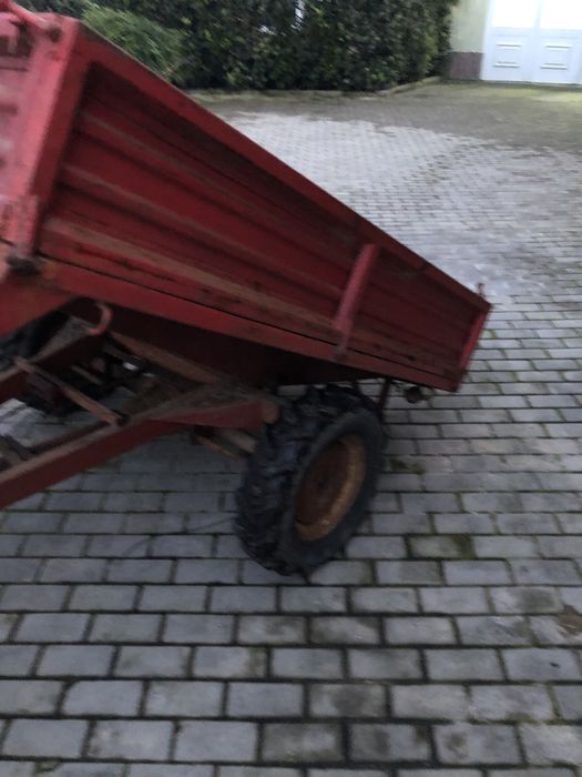 Trator agricula com reboque