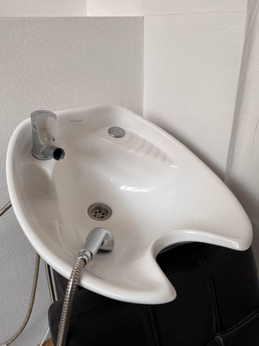 Продам перукарську мийку