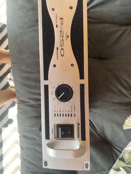 Końcowka mocy OMNITRONIC P-250